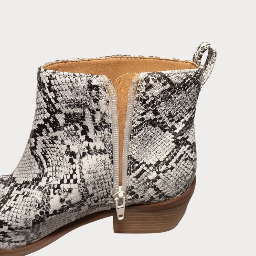 Code West Womens Voodoo Snake Print Ankle Boots Side Zipper Size 7.5 Stacked Hee - Picture 11 of 11